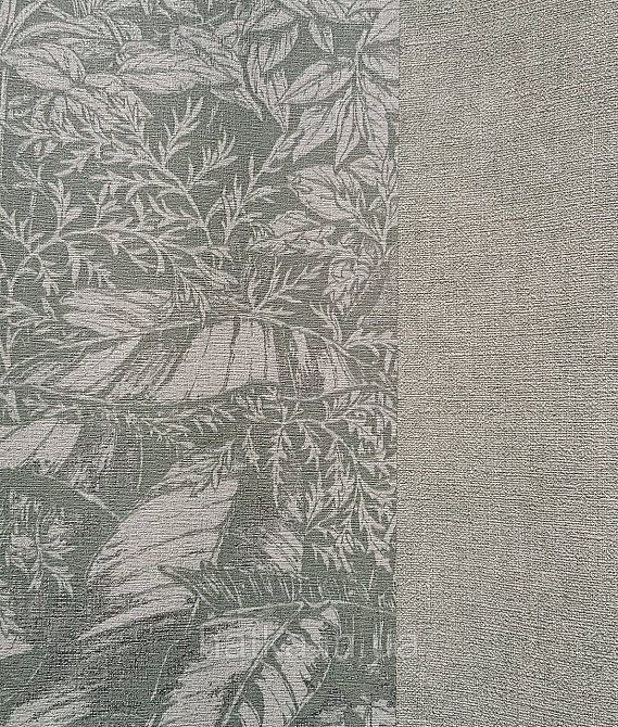 Шпалери вінілові на флізеліні AS creation Amber метрові 1.06Х10 листя гілки зелені зі сріблом Київ - фото 4