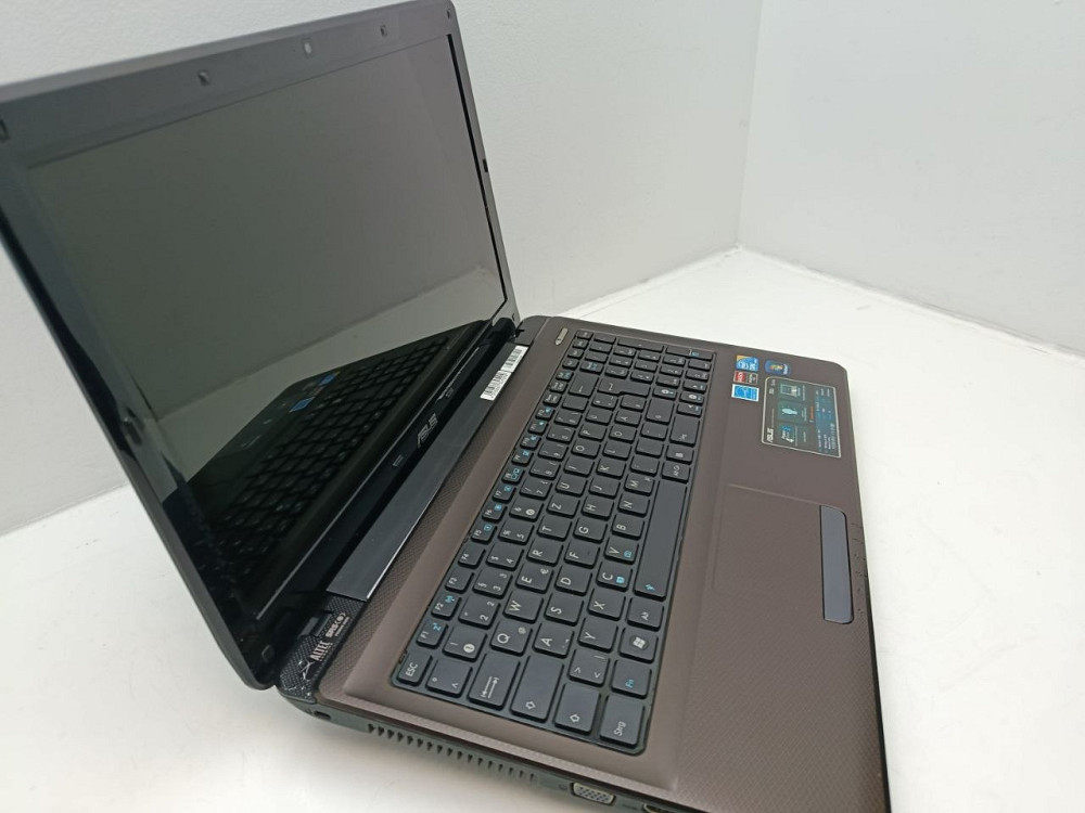 Ноутбук ASUS X52J i7-740QM\2+2\0\ATI HD6370M 1Gb АКБ- (товар вживаний) Луцьк - фото 2