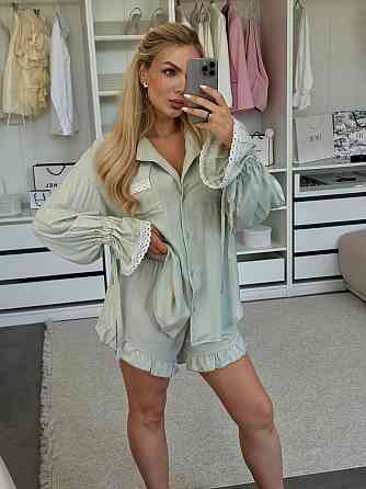 Жіночий літній костюм-двійка: сорочка та шорти з рюшами льон Бірюза Одеса