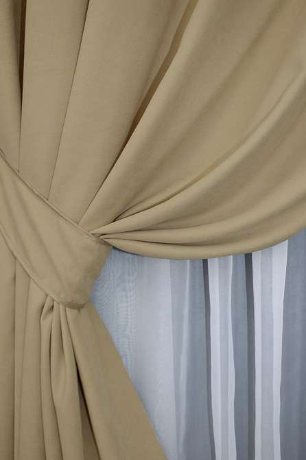 Комплект штор на люверсах VR-Textil Микровелюр SPARTA № 1192ш 150х270 см 2 шт Бежевый (37-0162) Киев - изображение 4