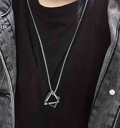 Кулон геометрический квадрат и треугольник черно серебристый мужское ожерелье минимализм 65 см Киев