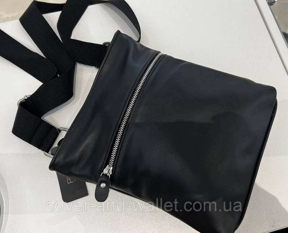 Стильна тонка чоловіча сумка з італійської шкіри чорного кольору PS Leather Київ - фото 8