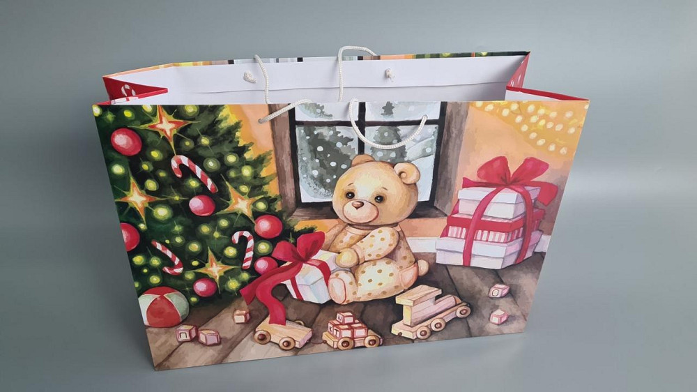 Картонні пакети з ручками Гігант горизонтальні Новорічні 46*33*15-011 (12 шт.) Харків - фото 1