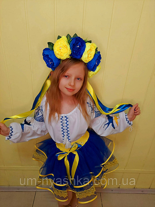Синьо-жовтий костюм вишиванка "Ластівки-мереживо" Кривий Ріг - фото 5