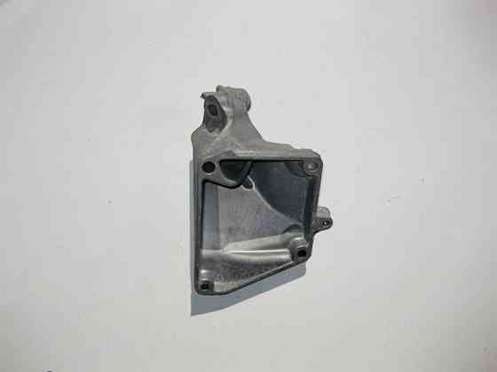 Mercedes-Benz  A2722234204 Кронштейн опори двигуна правий M272 V6 3.5л M273 V8 4.6 5.5л ML W164 GL X164 Одесса