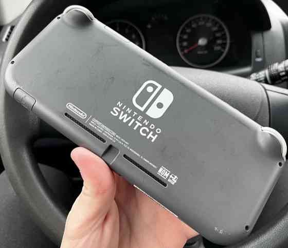 Приставка Nintendo Switch lite 32Gb. Харків