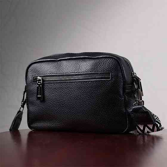 Сумка жіноча в класичному кольорі з накладною кишенею з натуральної шкіри Vintage 22640 Чорна Київ