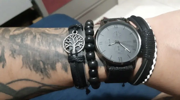 Подарочный набор для мужчин: наручные часы с 4 ориг. браслетами- диам 4см, длин 24см, шир рем 2см, без коробки Киев - изображение 2