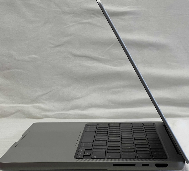 Ноутбук: MacBook Pro 14" 2021 M1 Pro, RAM 32GB , Silver. Київ - фото 5