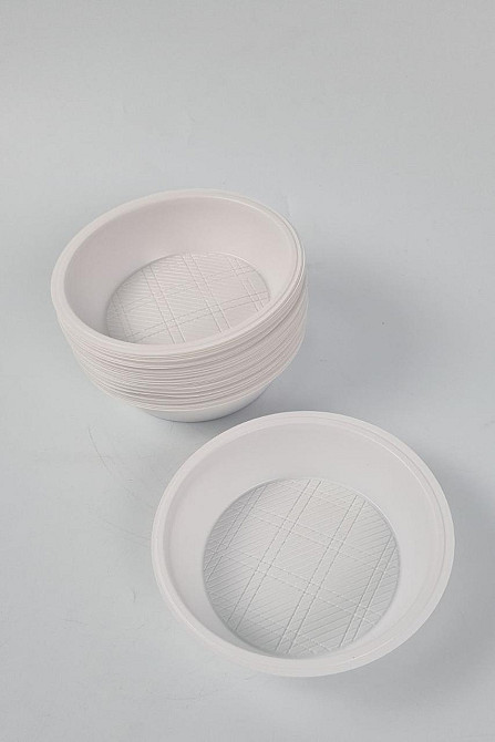 Кольорова одноразова тарілка об'ємом 350 мл (50 шт.) Харків - фото 2