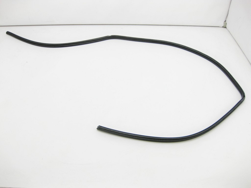 Mercedes-Benz  A2137820000 Гумовий ущільнювач скляного даху середня секція П-подібна E-Class W213 B-Class W247 EQA H243 Одеса - фото 2