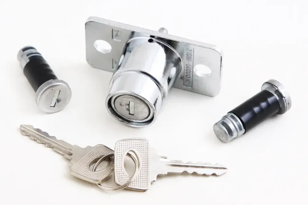 Замок багажника 21099 с цилиндрами хром. ASR Винница - изображение 1