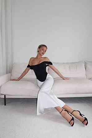 Женский классический романтический корсет, плотный атлас на подкладке. Черный, 44 Одесса