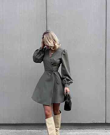Женское базовое мини платье на запах костюмка Хаки Одесса