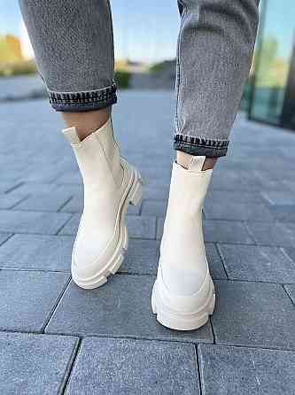 Черевики жіночі TEE бежеві еко-шкіра висота 17см ( -3) Коломыя