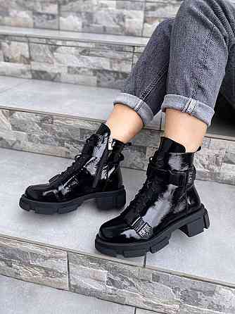 SOTHBY'S Черевики жіночі Sothby 's M-1732 чорні (весна-осінь, шкіра лакована) (4197) 39 Коломия