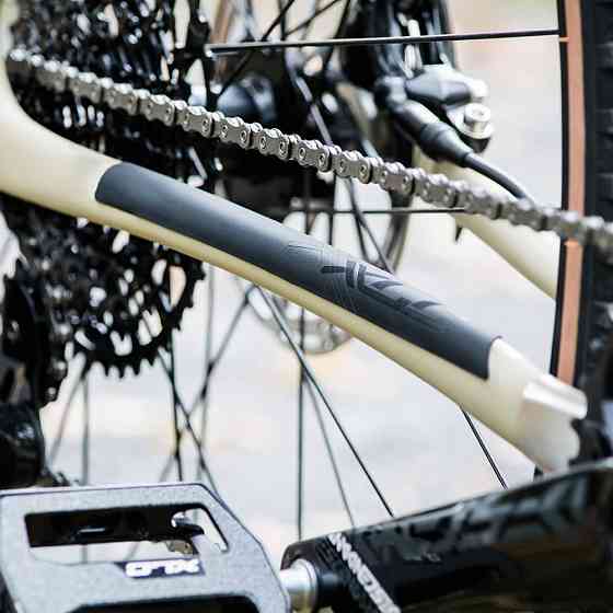 Защита пера XLC CP-N05, красная, 220x25 мм Киев