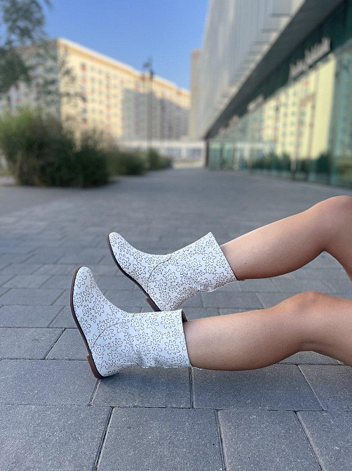 Nivelle Черевики жіночі NIVELLE білі натуральна шкіра висота 21см обхват 32-34см розмір 36 (521 Коломыя - изображение 9