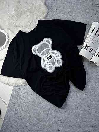 Жіноча подовжена футболка оверсайз з ведмедиком кулір Білий Одеса