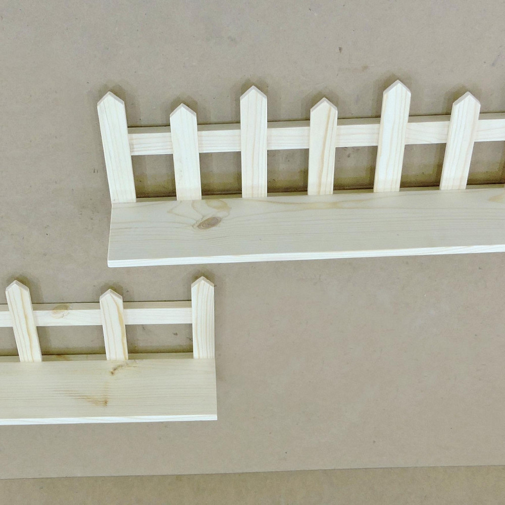 Полка настенная для цветов 