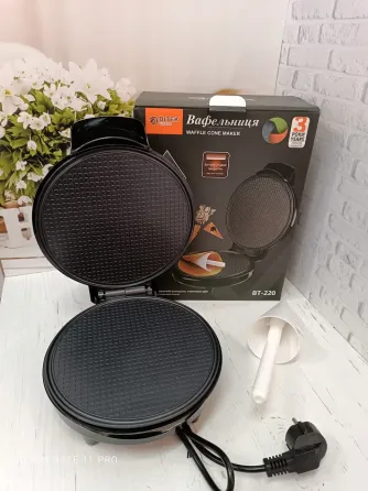 Вафельниця BITEK BT-220 1200Вт з антипригарним покриттям, терморегулятором і конусом для ріжків Одеса