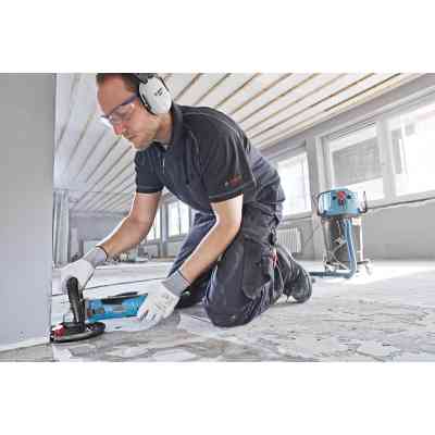 Шліфувальна машина Bosch GBR 15 CAG 125мм 1500W, 9300об/хв, 2.6кг (0.601.776.001) Вінниця