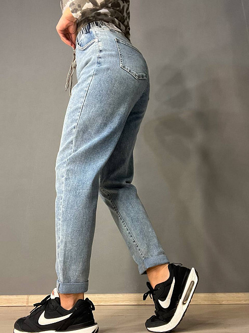 Джинсы женские I8 10029 МОМ талия на резинке со шнурком стрейчевые увеличенные голубые, голубой, 31, Одесса - изображение 2