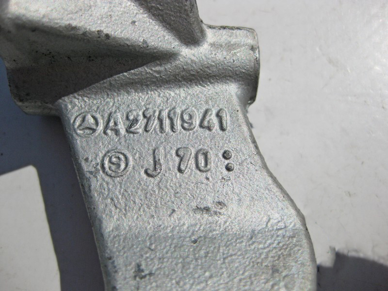 Mercedes-Benz  A2712231941 Кронштейн - вуха задня двигуна M271 R4 1.8K/T Одесса - изображение 3