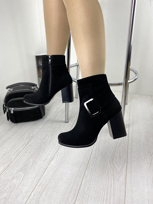 Жіночі черевики 04з-4 чорні замша натуральна висота підборів 8,5см висота черевика 11,5см 37р. Коломия - фото 3