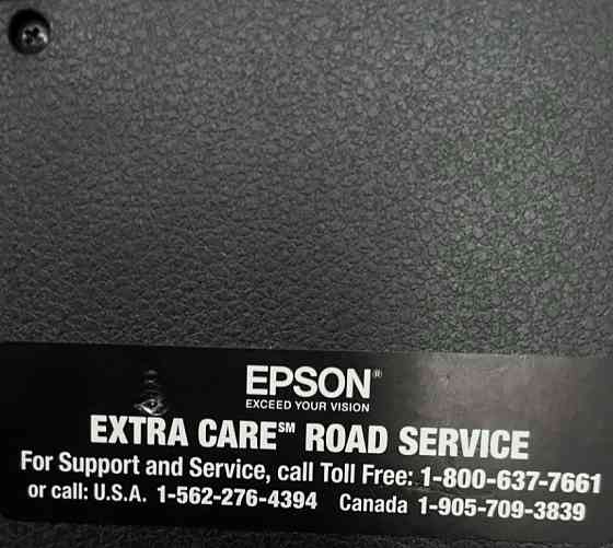 Проєктор: Epson EF-11. Харків