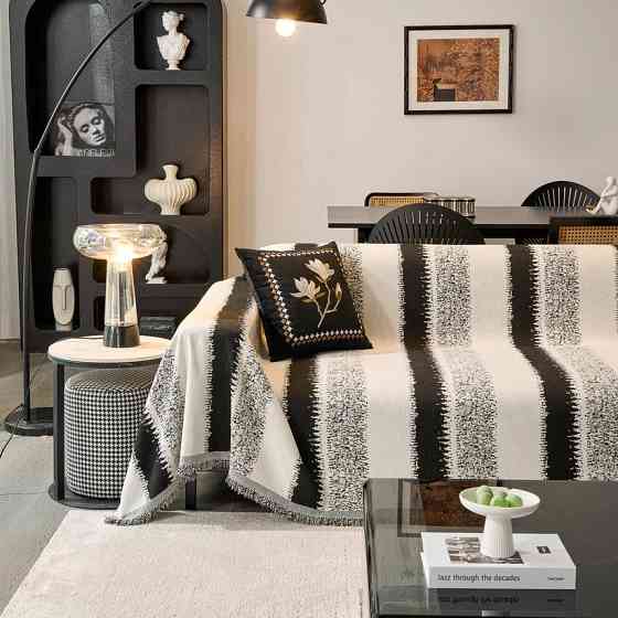 Плед покрывало для дивана и кровати,чехол накидка для мягкой мебели 180х230 см,бело-черный в полоску Каменец-Подольский