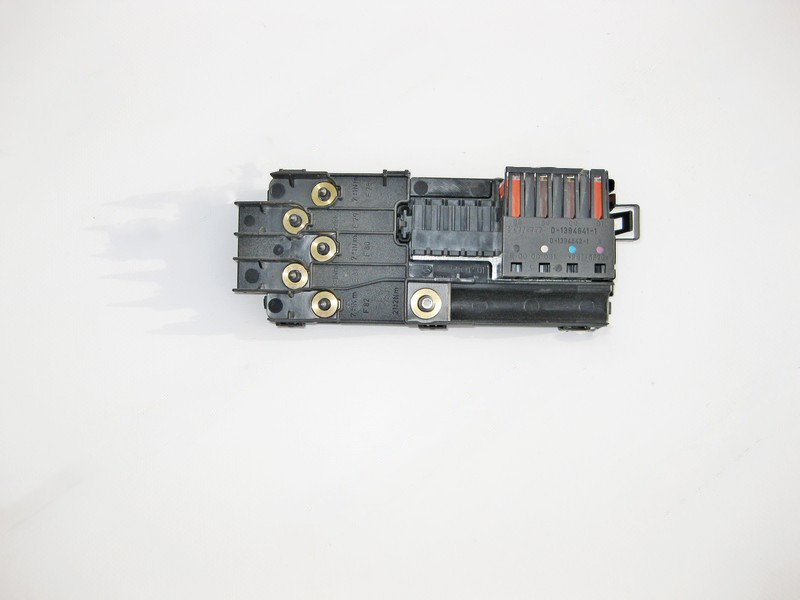 Mercedes-Benz  A1645450201 Передній блок силових запобіжників F33 ML W164 GL X164 R-Class W251 Одесса - изображение 2