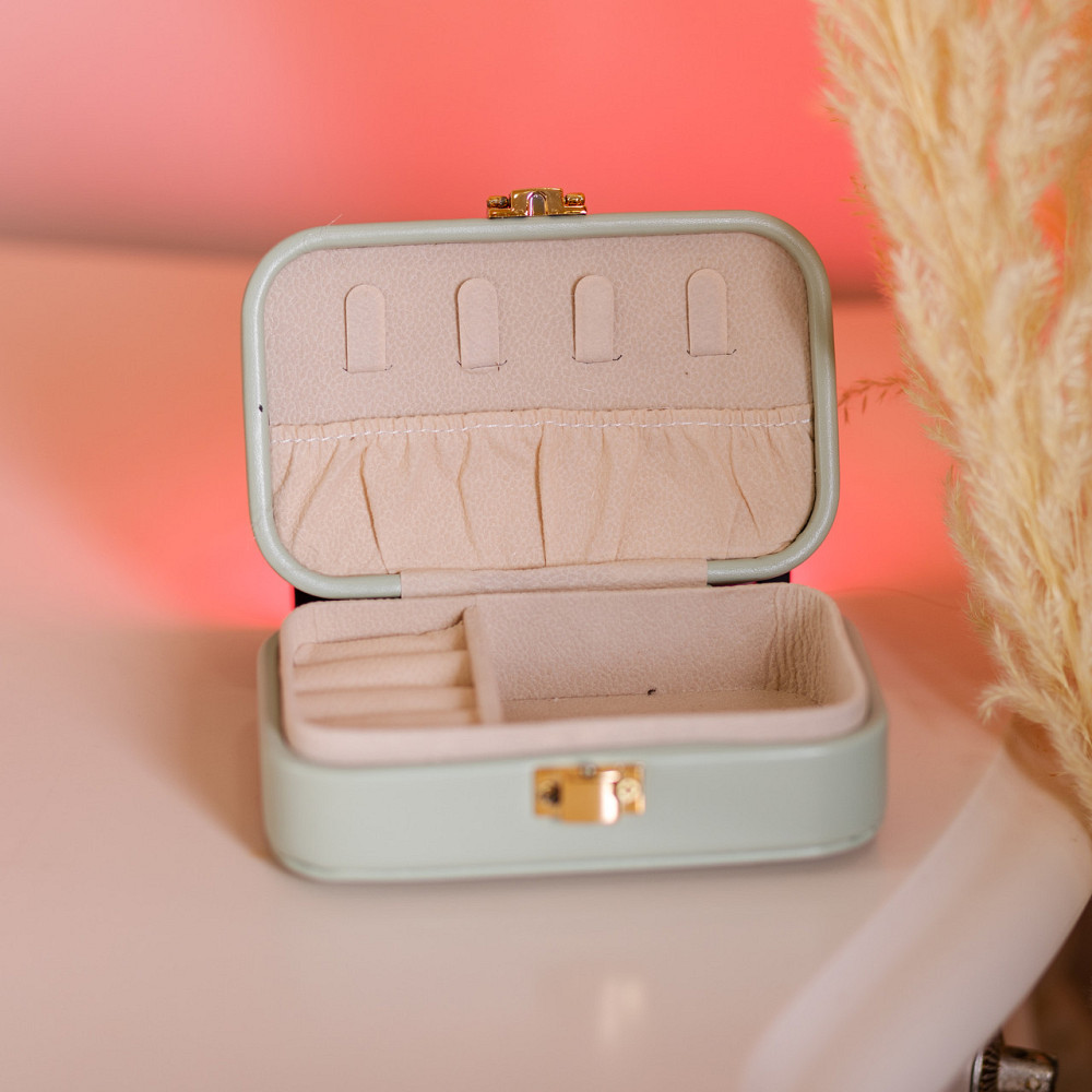 Yiwu Скринька для прикрас з еко шкіри 12×7.5×4 см із застібкою органайзер для ювелірних виробів Коломыя - изображение 5