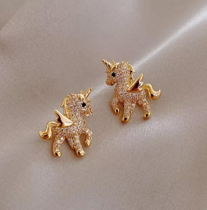 Сережки Единорог 15 на 10 мм золотистый Киев - изображение 1