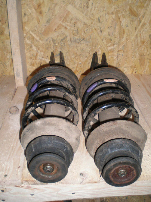 Амортизатор передній Opel Vivaro 2001-2013 Ковель - фото 2