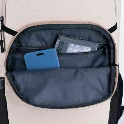 Рюкзак шкільний GoPack Education Teens 185 бежевий (GO25-185L-3) Вінниця