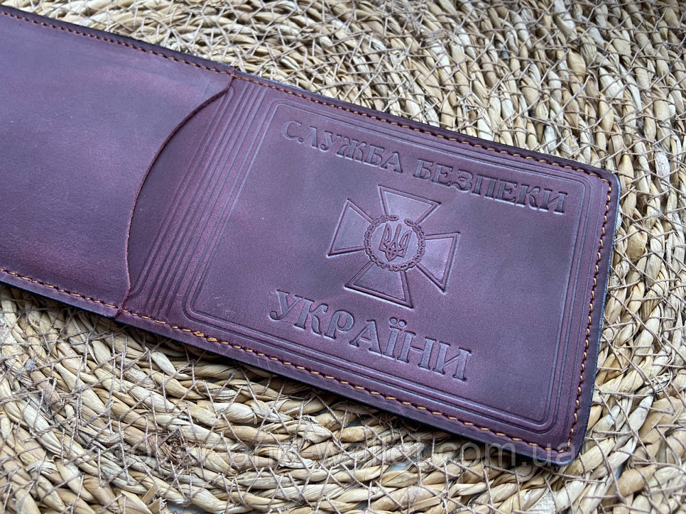 Шкіряна обкладинка на посвідчення СБУ із шевроном бордового кольору Київ - фото 5
