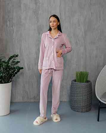 Костюм из плюшевого велюра на пуговицах с двумя карманами Пудровый S Харьков