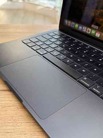 Ноутбук MacBook Air 13.6