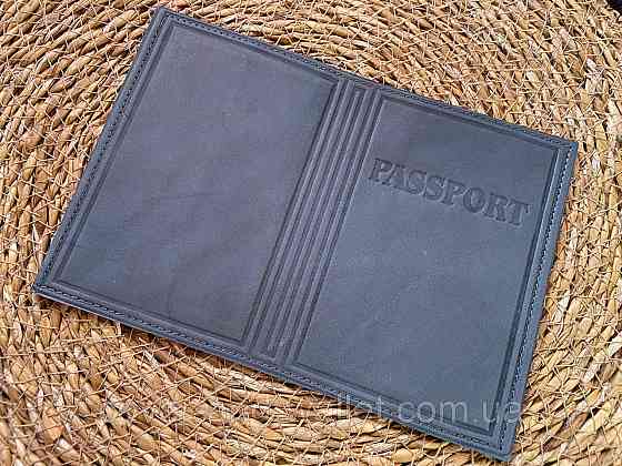 Шкіряна обкладинка на закордонний паспорт чорного кольору PS Leather Київ