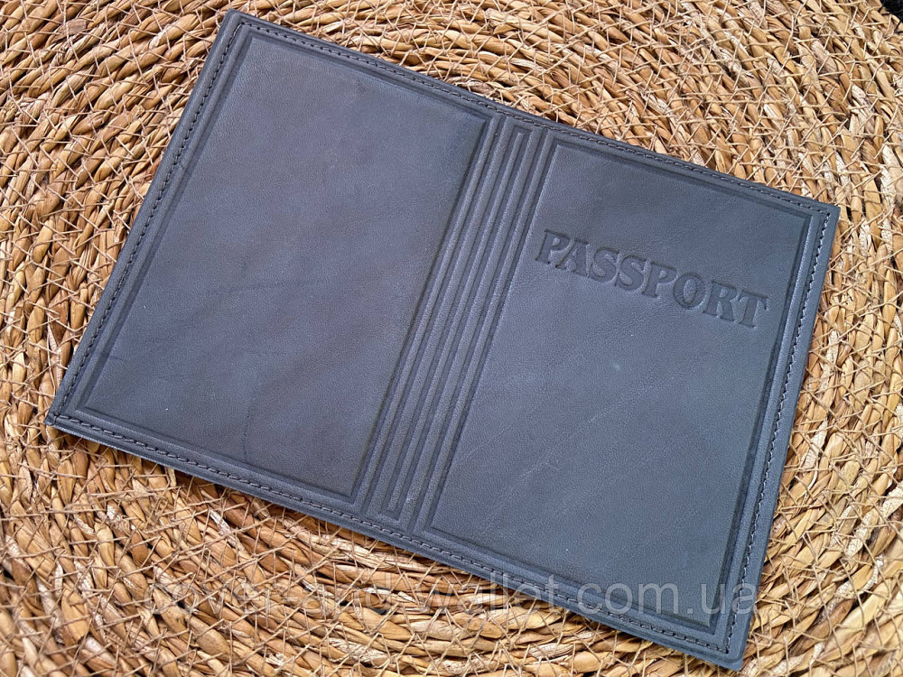 Шкіряна обкладинка на закордонний паспорт чорного кольору PS Leather Київ - фото 1