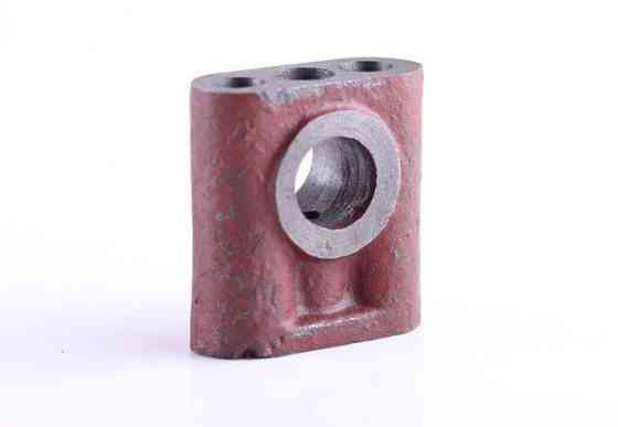 Стійка осі коромида задня та декомпресії (старого зразка) двигуна KM385BT мінітрактора Мукачево