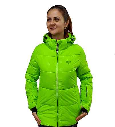 Зимняя женская  куртка 