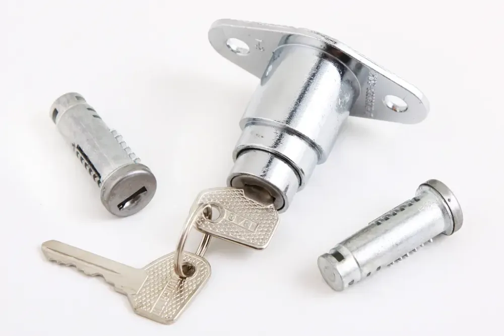 Замок багажника 2106 з циліндрами хром. Flagmus Вінниця - фото 1