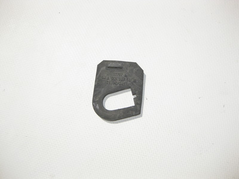 Mercedes-Benz  A0099975281 Гумова опора паливного насоса додаткового підігрівача S-Class W220 CL C215 Одесса - изображение 1