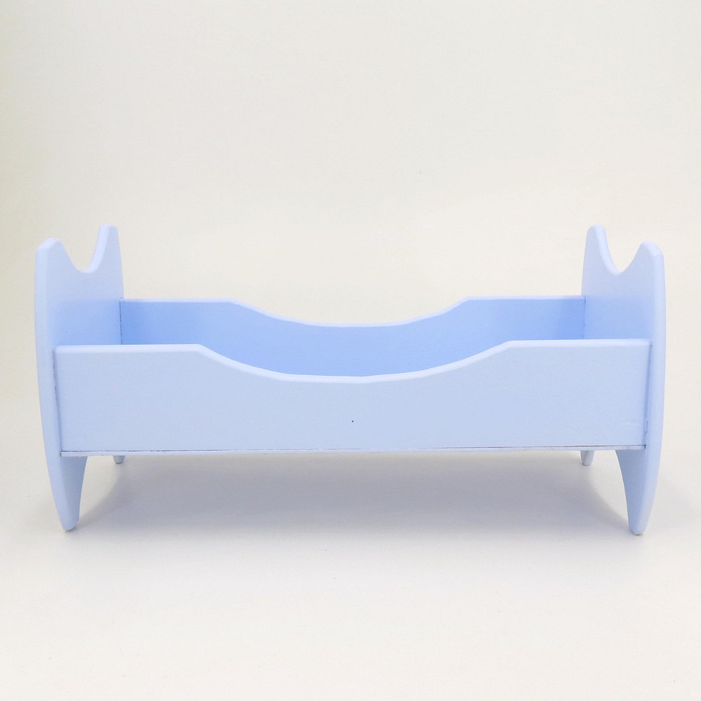 Кровать для кукол 