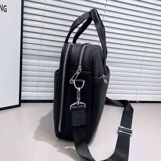 Чорна шкіряна ділова сумка для ноутбука Tiding Bag Київ