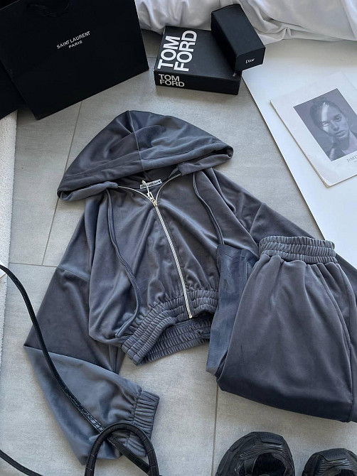 Женский прогулочный оверсайз костюм двойка: кофта и штаны турецкий велюр. Графит Одесса - изображение 7