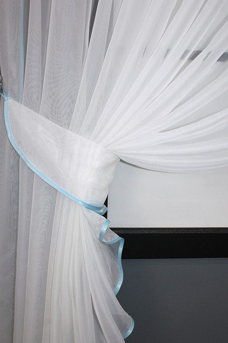 Кухонные шторки VR-Textil № 101к с подвязками молочный с голубым 330х170 см (52-0308) Киев - изображение 4