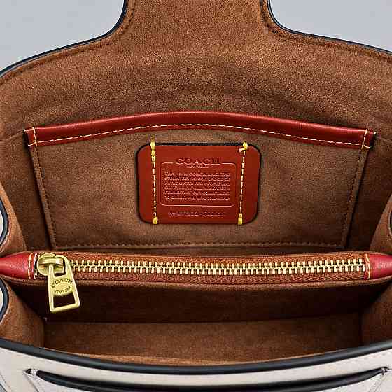 Женская брендовая сумка кроссбоди Coach Tabby Shoulder white Lux Киев